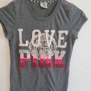 Grey tee with multicolor PINK.